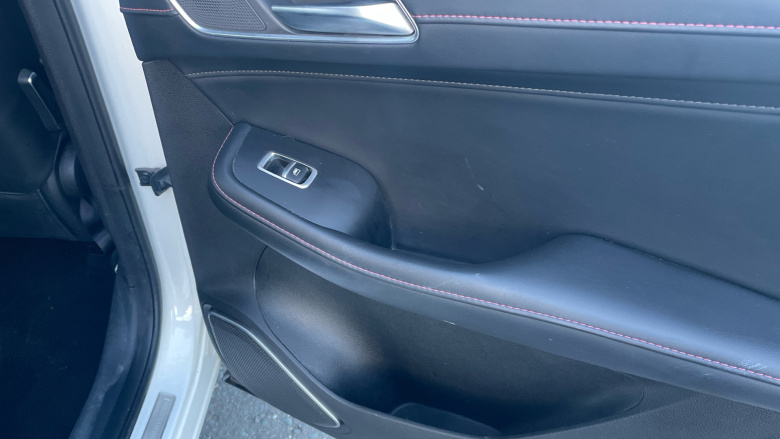 MG Hs 1.5 T-GDI Excite 5dr DCT Petrol Hatchback